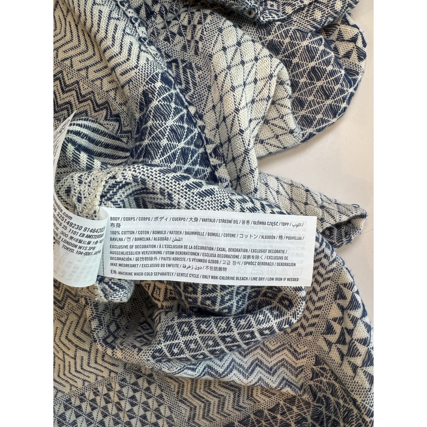 Hollister S Button Up Geometric Pattern Shirt