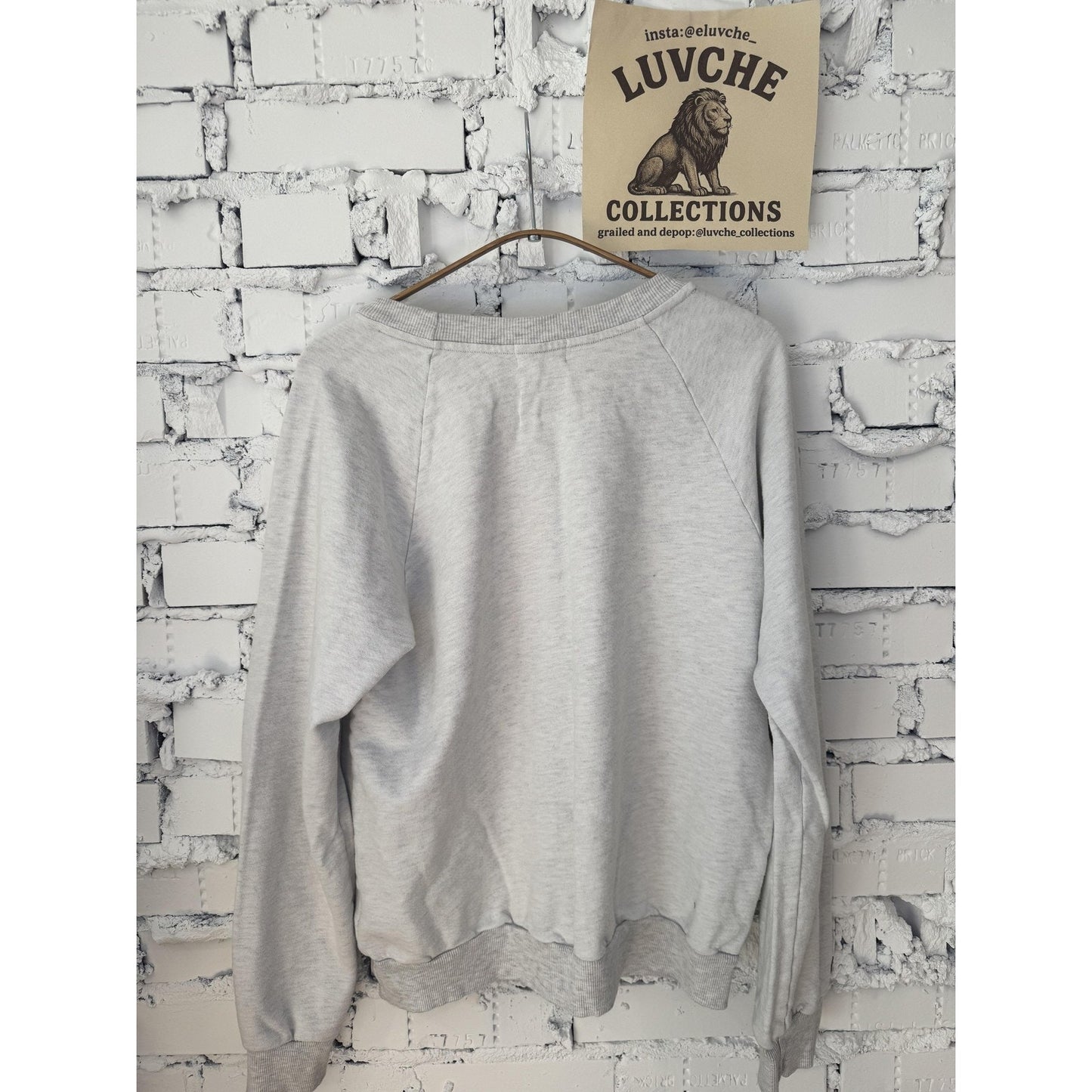 TLA Womens M Gray Varsity Crewneck Sweatshirt