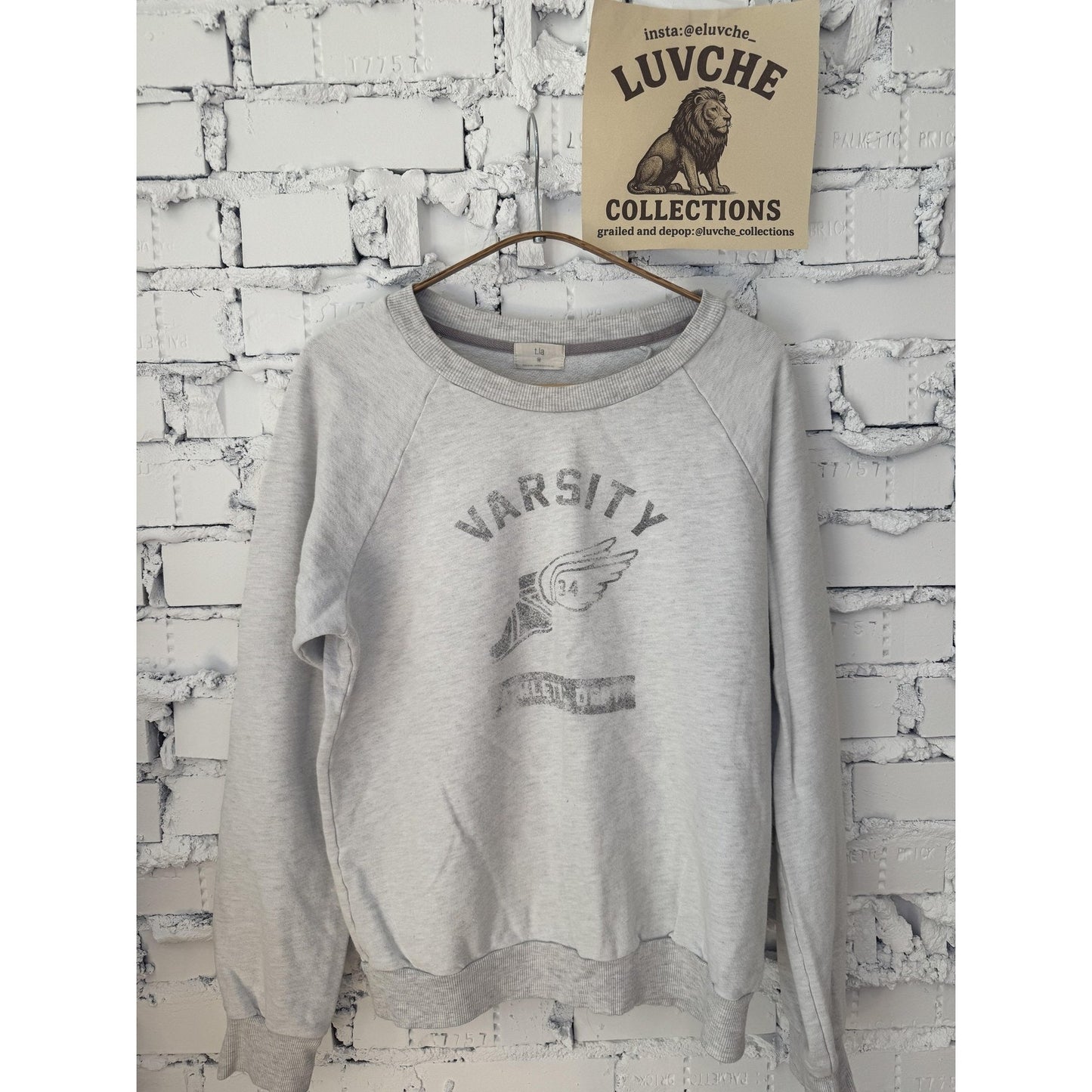 TLA Womens M Gray Varsity Crewneck Sweatshirt