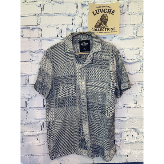 Hollister S Button Up Geometric Pattern Shirt