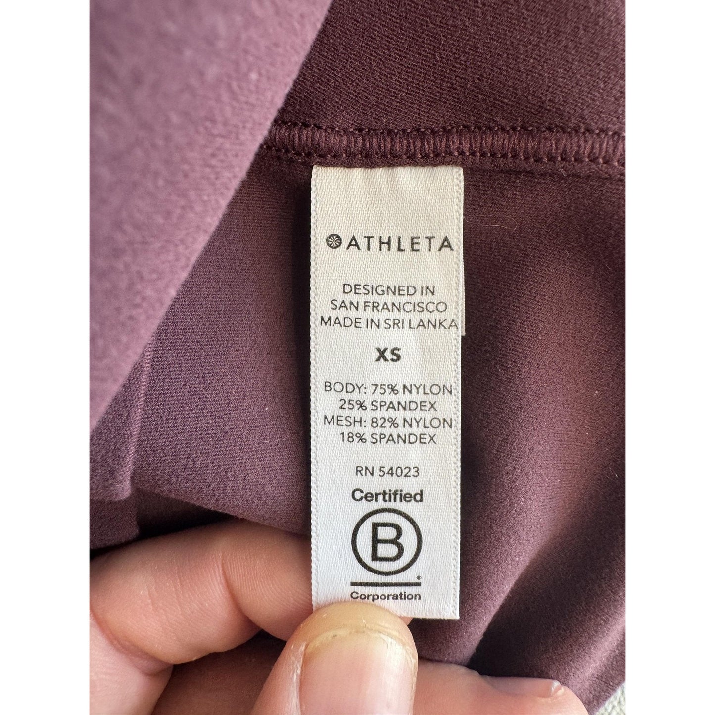 Athleta Womens XS Purple High Rise Mesh Pocket Leggings