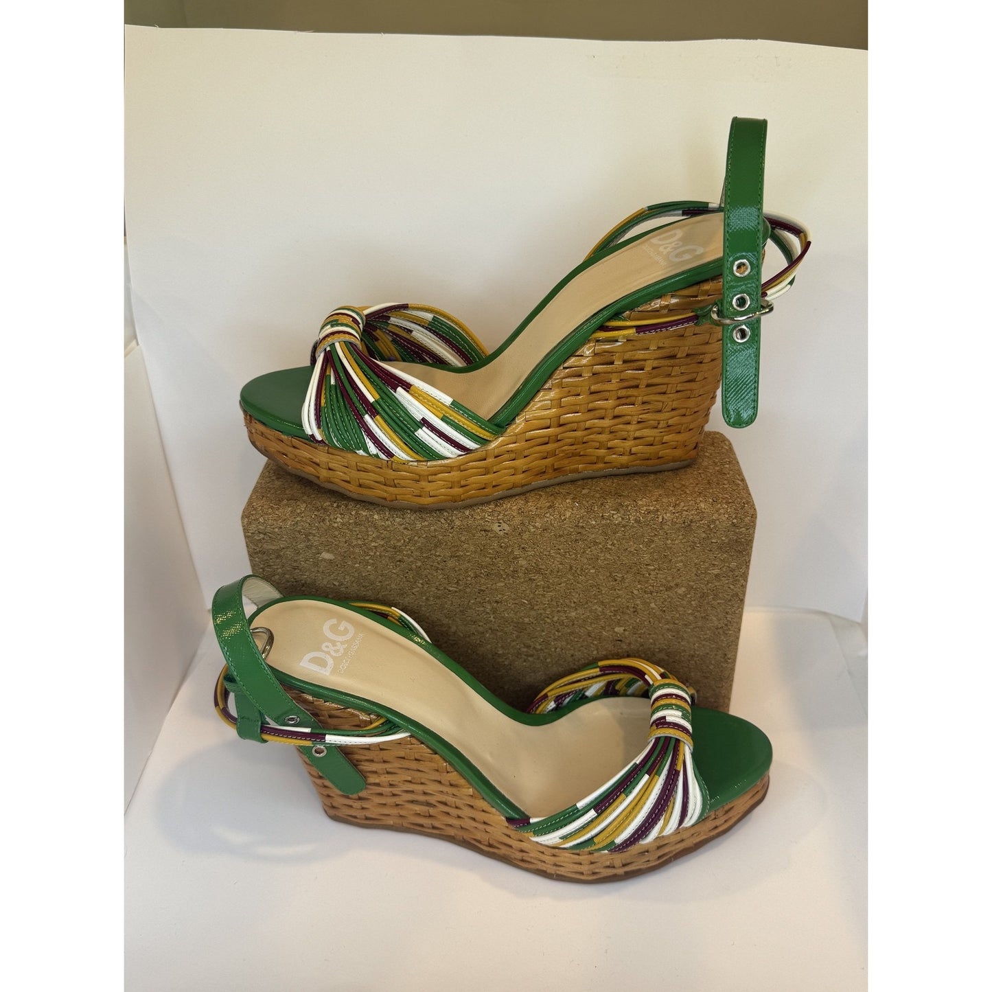 D&G Shoes Womens Size 37 Green Wedge Platform Sandals Multicolor
