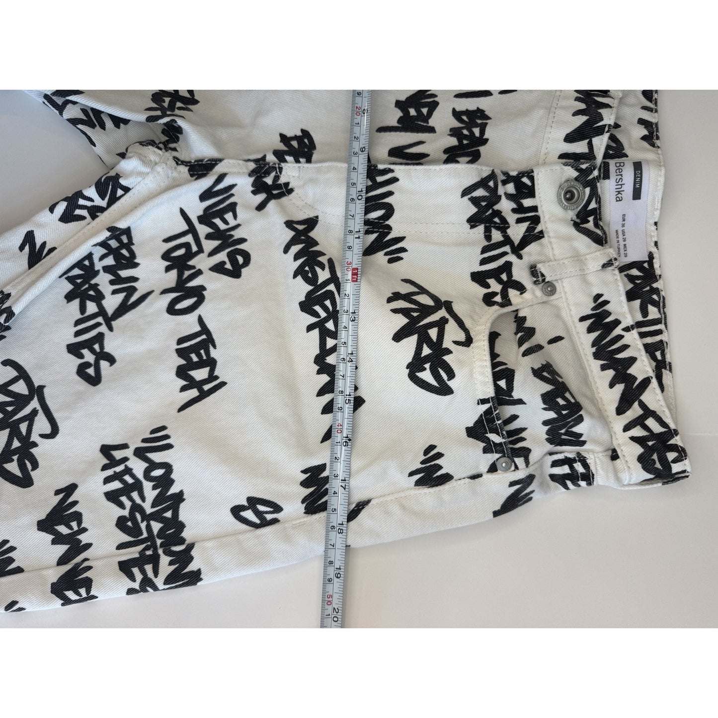 Bershka Jean Shorts Mens 29 Graffiti Print Denim Distressed
