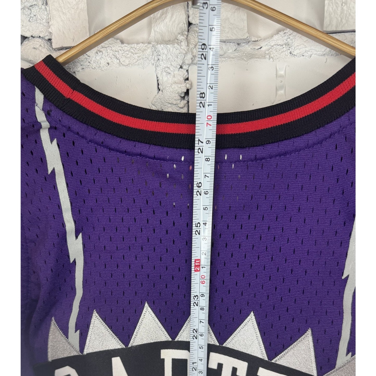 Toronto Raptors XL NBA Basketball Vince Carter Jersey
