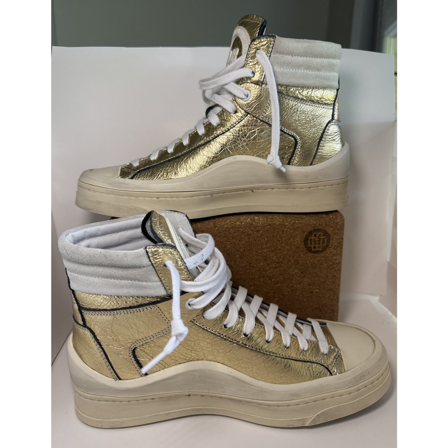 P448 Rail Tulum Gold High Top Shoes